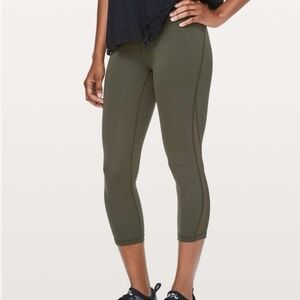 Lululemon Capri leggings
